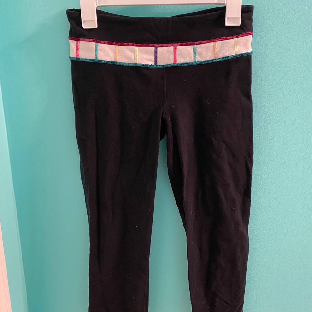 Lululemon Wunder Under crops